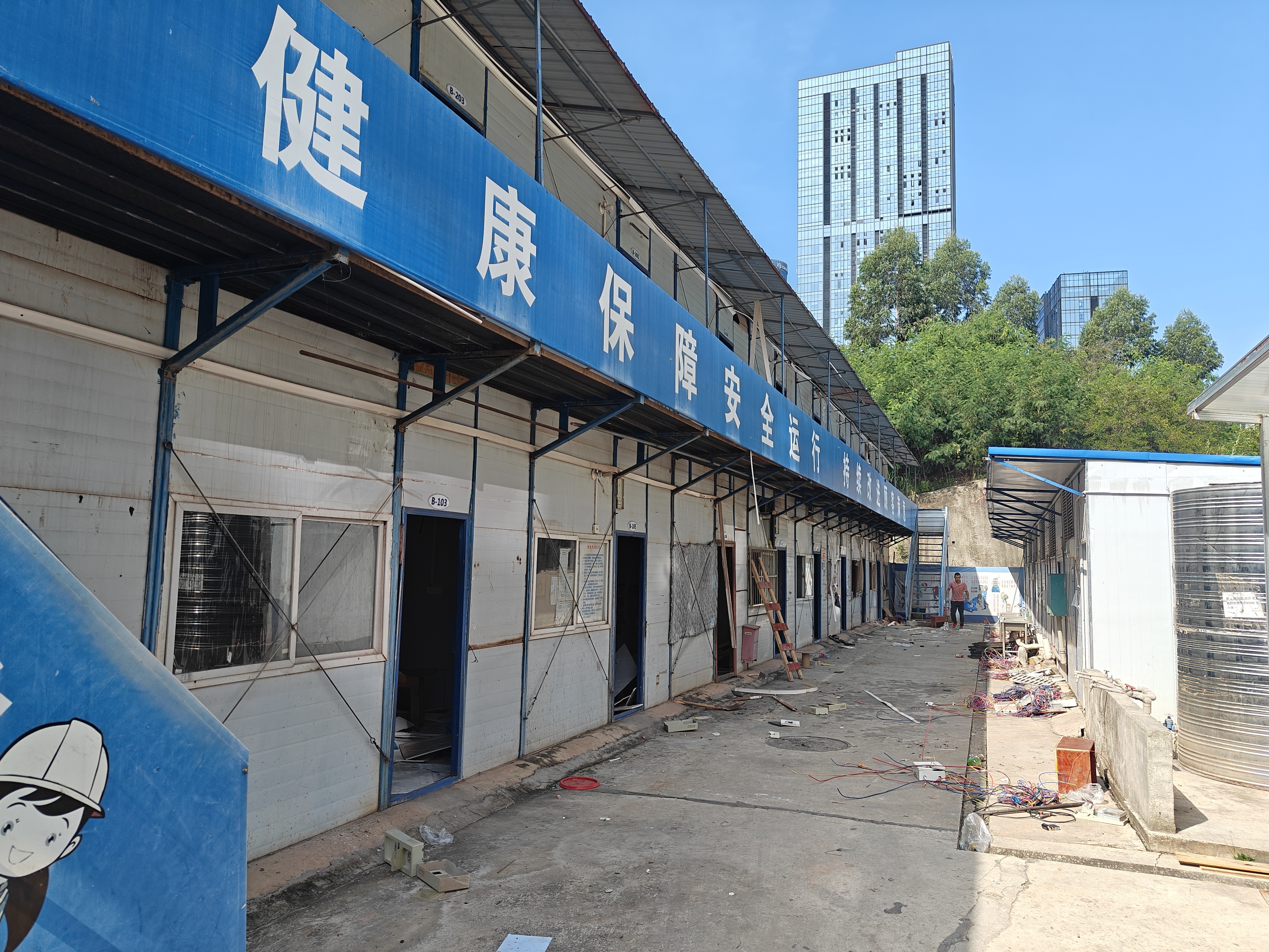 活动板房拆除_2026建筑垃圾管理新规_活动板房拆除回收服务商